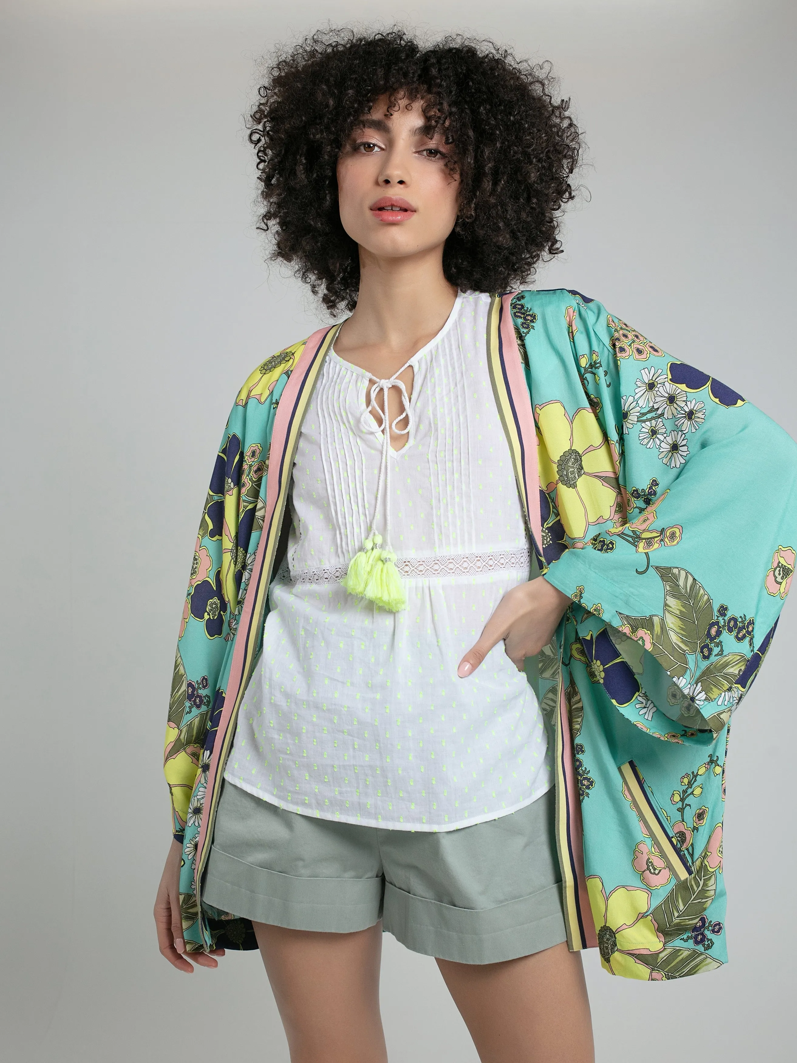 RETRO BLOOM KIMONO