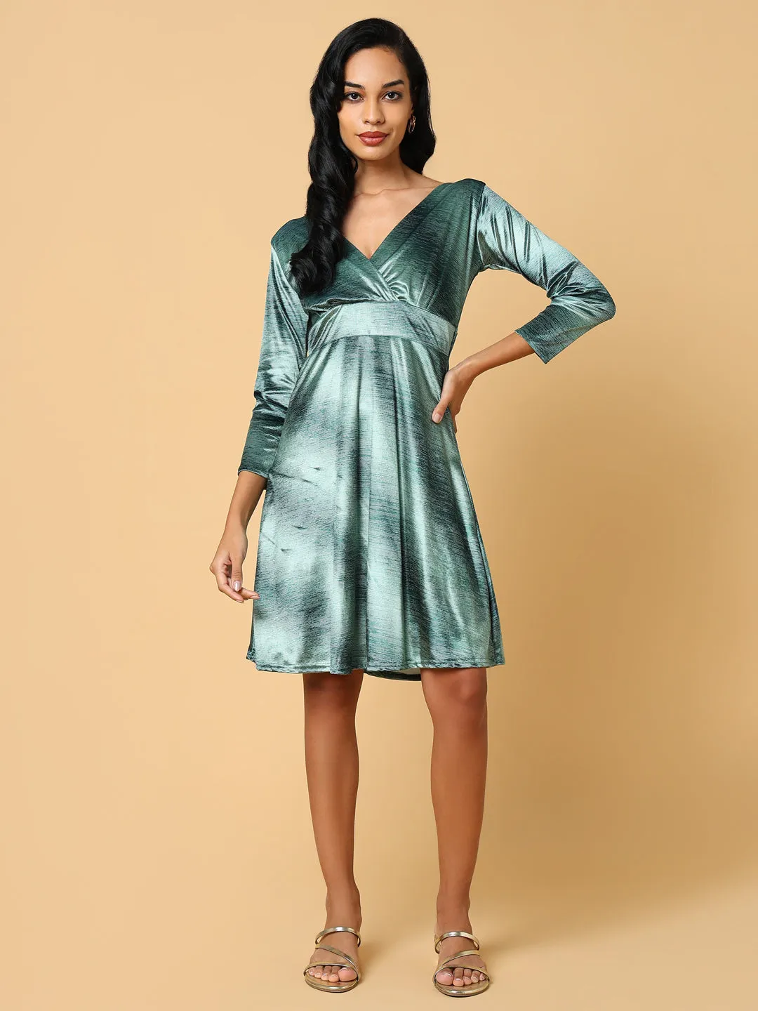 Women Green Tie & Dyed V-Neck Fit and Flare Dress